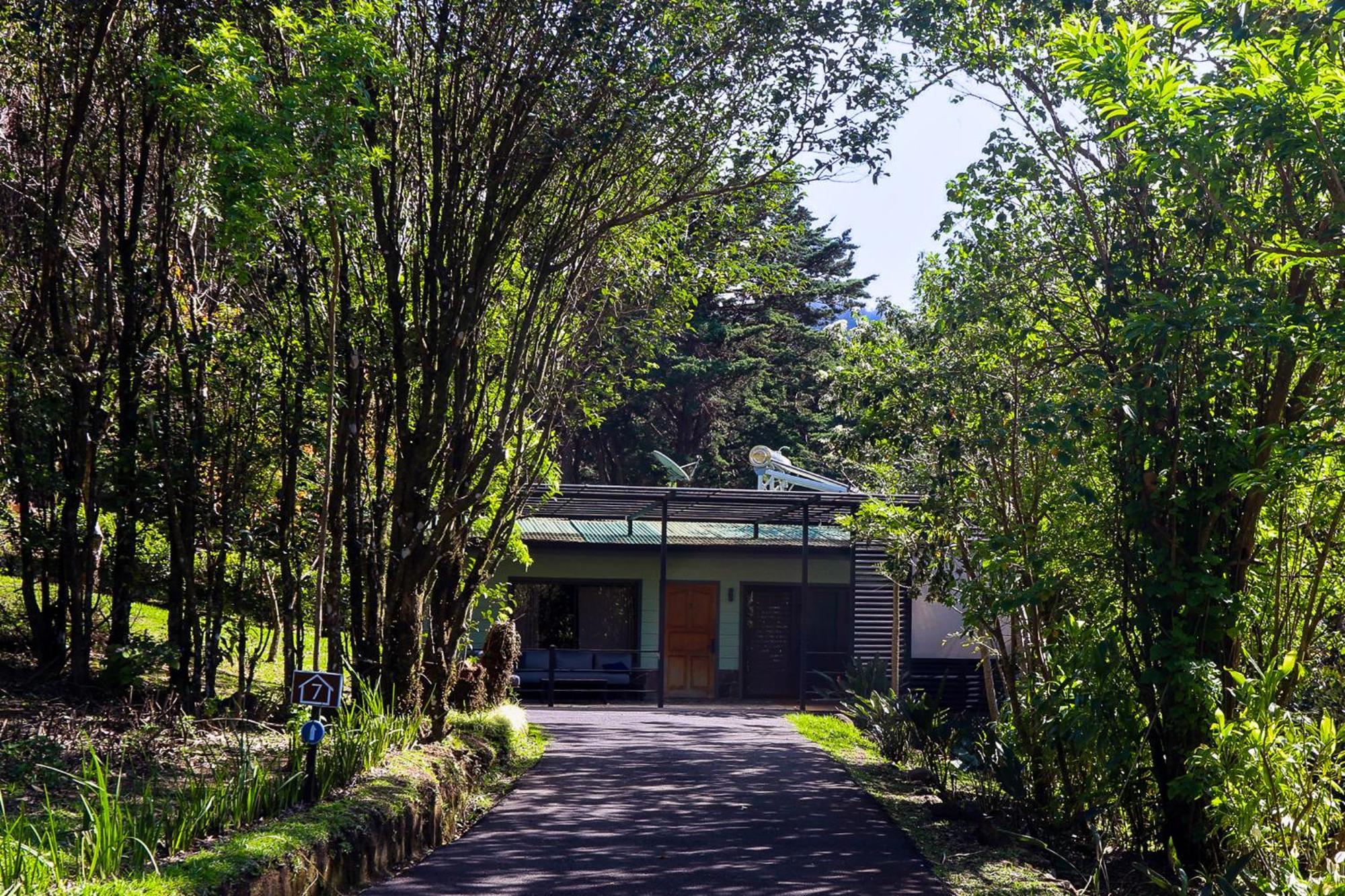 Los Pinos Cabins & Reserve Monteverde Exterior foto